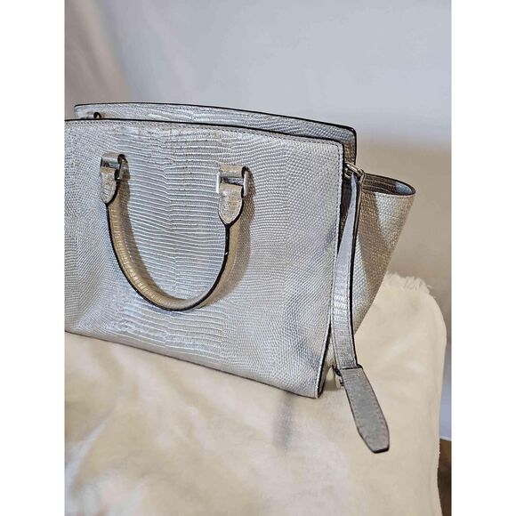 Michael Kors Silver Textured Leather Tote Adjustable Strap Handbag READ - Picture 12 of 16